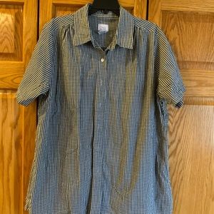 Only Necessities Size 1X Bk Wh plaid blouse.